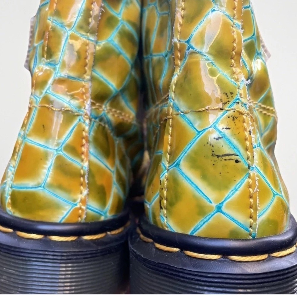 Vintage Dr Martens Yellow Croc Patent Combat Boots Made in England Size 3 UK - Picture 3 of 11